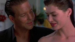 Кадр з фільму Дика орхідея