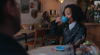 Кадр з фільму Солодка скорбота