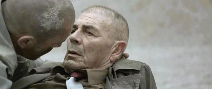 Кадр з фільму Страховик