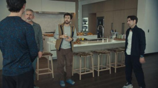 Кадр з фільму Гірська вершина