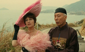 Кадр з фільму Пригоди китайця в Китаї