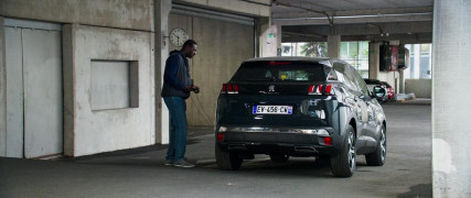 Кадр з фільму Татова донька