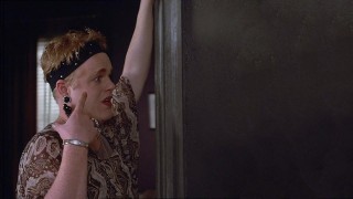 Кадр з фільму Бездоганна