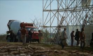 Кадр з фільму Бруталіст