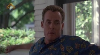 Кадр з фільму Стережися