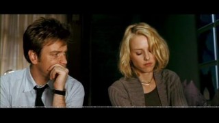 Кадр з фільму Залишайся