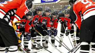 Кадр з фільму Хокей – назавжди!