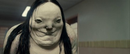 Кадр з фільму Страшні історії для розповіді у темряві