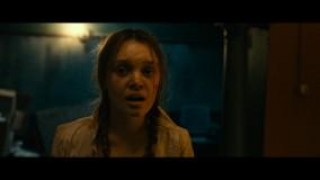 Кадр з фільму Хижачка