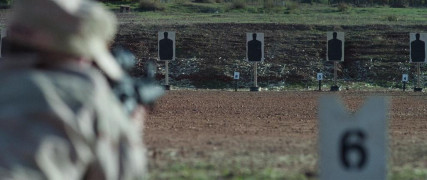 Кадр з фільму Жовті птахи