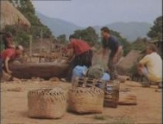 Кадр з фільму Ейр Америка