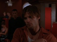 Кадр з фільму Сучасні вампіри