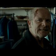 Кадр з фільму Тиранозавр