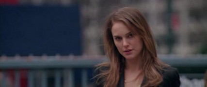 Кадр з фільму Кохання та інші обставини