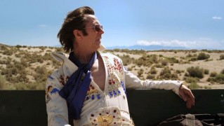 Кадр з фільму Стволи, дівки та азарт