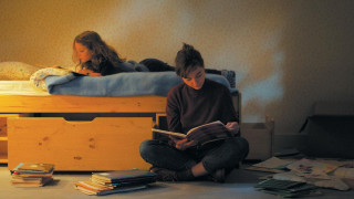 Кадр з фільму Маленька мама