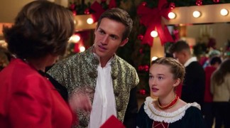 Кадр з фільму Різдво в палаці