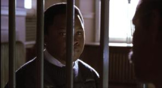 Кадр з фільму Ураган