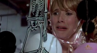 Кадр з фільму Дурнів немає