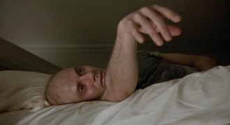 Кадр з фільму Померти молодим