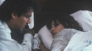 Кадр з фільму Є про що поговорити