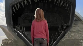 Кадр з фільму Мега-акула проти Меха-акули