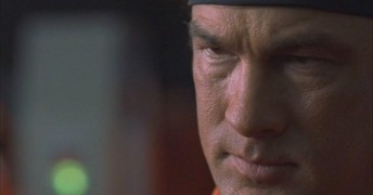 Кадр з фільму Майже мертвий