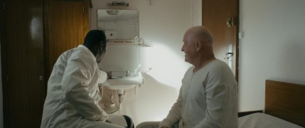 Кадр з фільму Афера доктора Нока