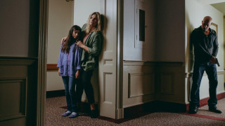 Кадр з фільму Вполювати свідка