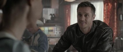 Кадр з фільму Життя на межі