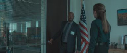 Кадр з фільму Невірний