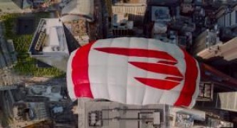 Кадр з фільму Дев'ять життів