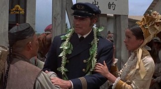 Кадр з фільму Гавайці