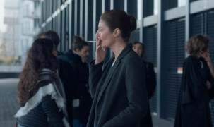 Кадр з фільму Дівчина з браслетом