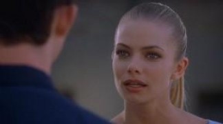 Кадр з фільму 100 дівчат