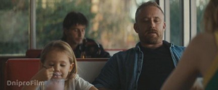 Кадр з фільму Ґальвестон