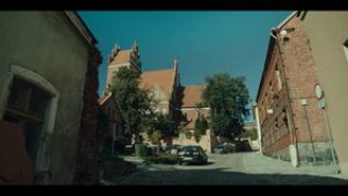 Кадр з фільму Кольори зла: Чорний
