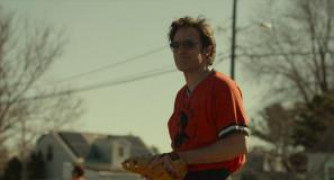 Кадр з фільму Ніжний бар