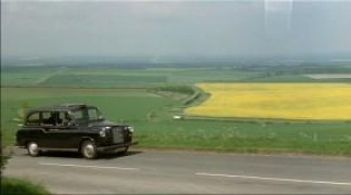 Кадр з фільму Я не розмовляю англійською