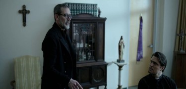 Кадр з фільму Нечистива