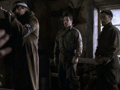 Кадр з фільму Тиха ніч