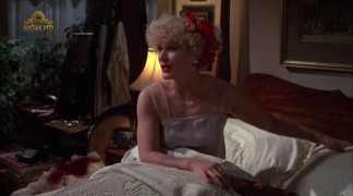 Кадр з фільму Максі