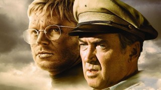 Кадр з фільму Політ Фенікса