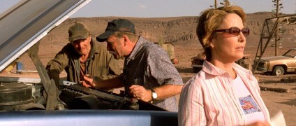 Кадр з фільму Пагорби мають очі