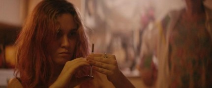 Кадр з фільму Грошова голка (Торговці тілами)