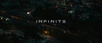 Кадр з фільму Нескінченність