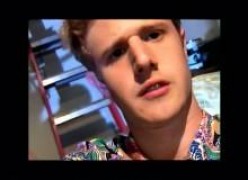 Кадр з фільму Підкорюючи Лондон