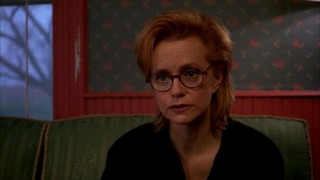 Кадр з фільму Громадянка Рут