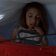 Кадр з фільму Озеро Чудовиськ