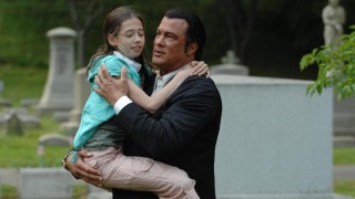 Кадр з фільму Картковий борг